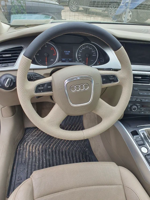 Steering wheel retrim, Audi