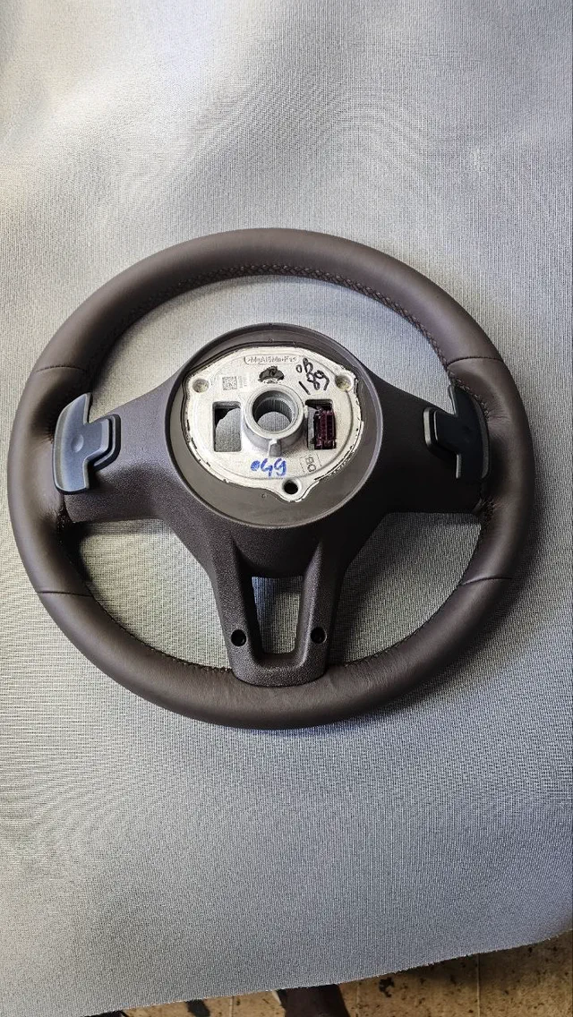 Steering wheel retrim