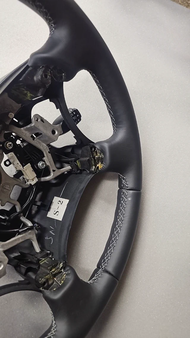 Steering wheel retrim