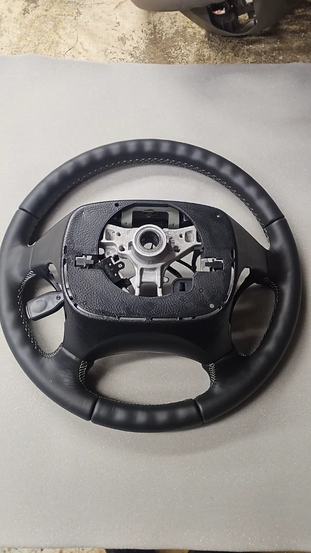 Steering wheel retrim